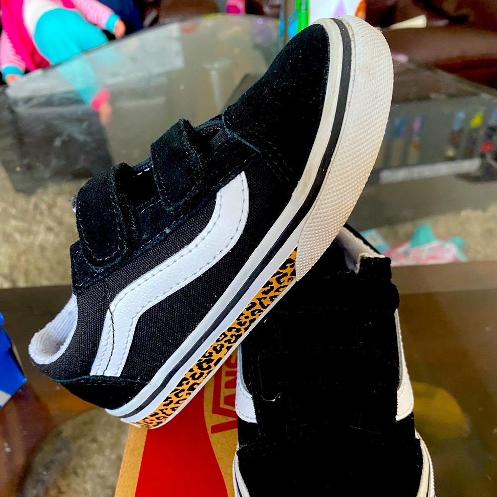Girls vans size 8.5